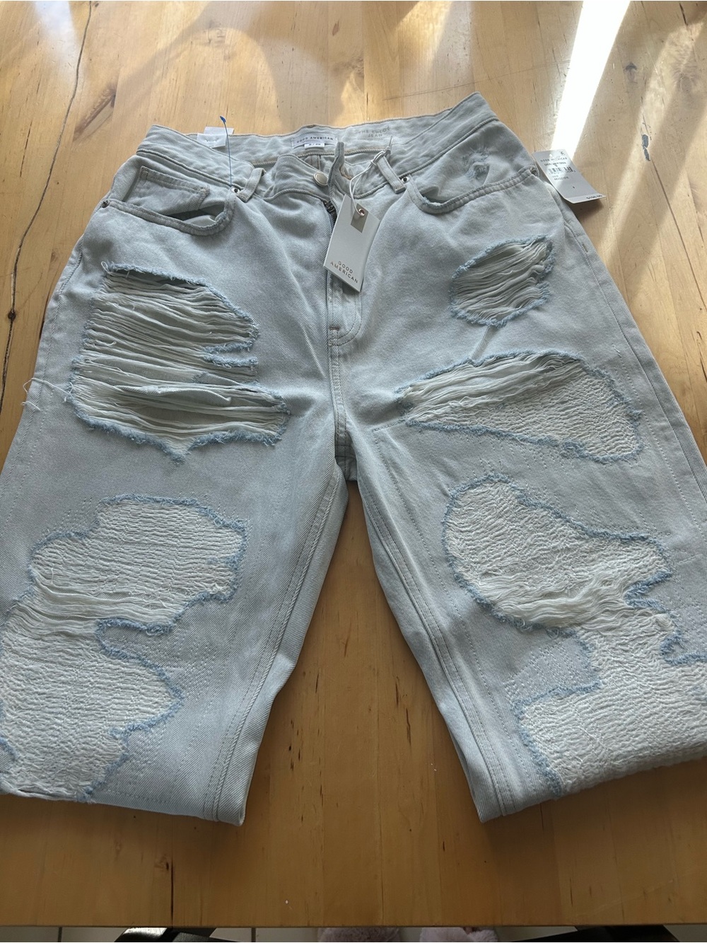 Good American brand "The Khlo" light-wash straight-leg jeans with Rips Size 8/29